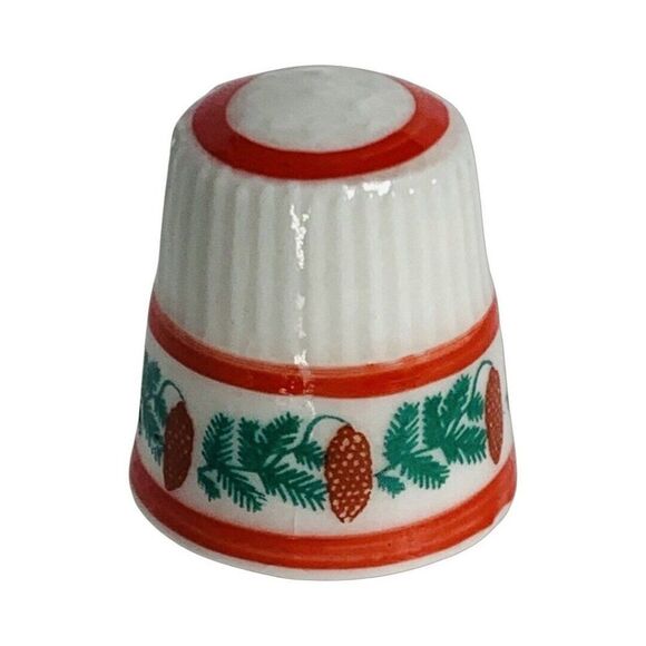 VTG Red White Green Pine Cone Christmas Sewing Thimble Holiday Christmascore - Picture 1 of 8
